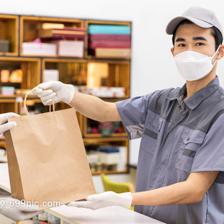 無(wú)接觸配送 快遞服務(wù)的新常態(tài)